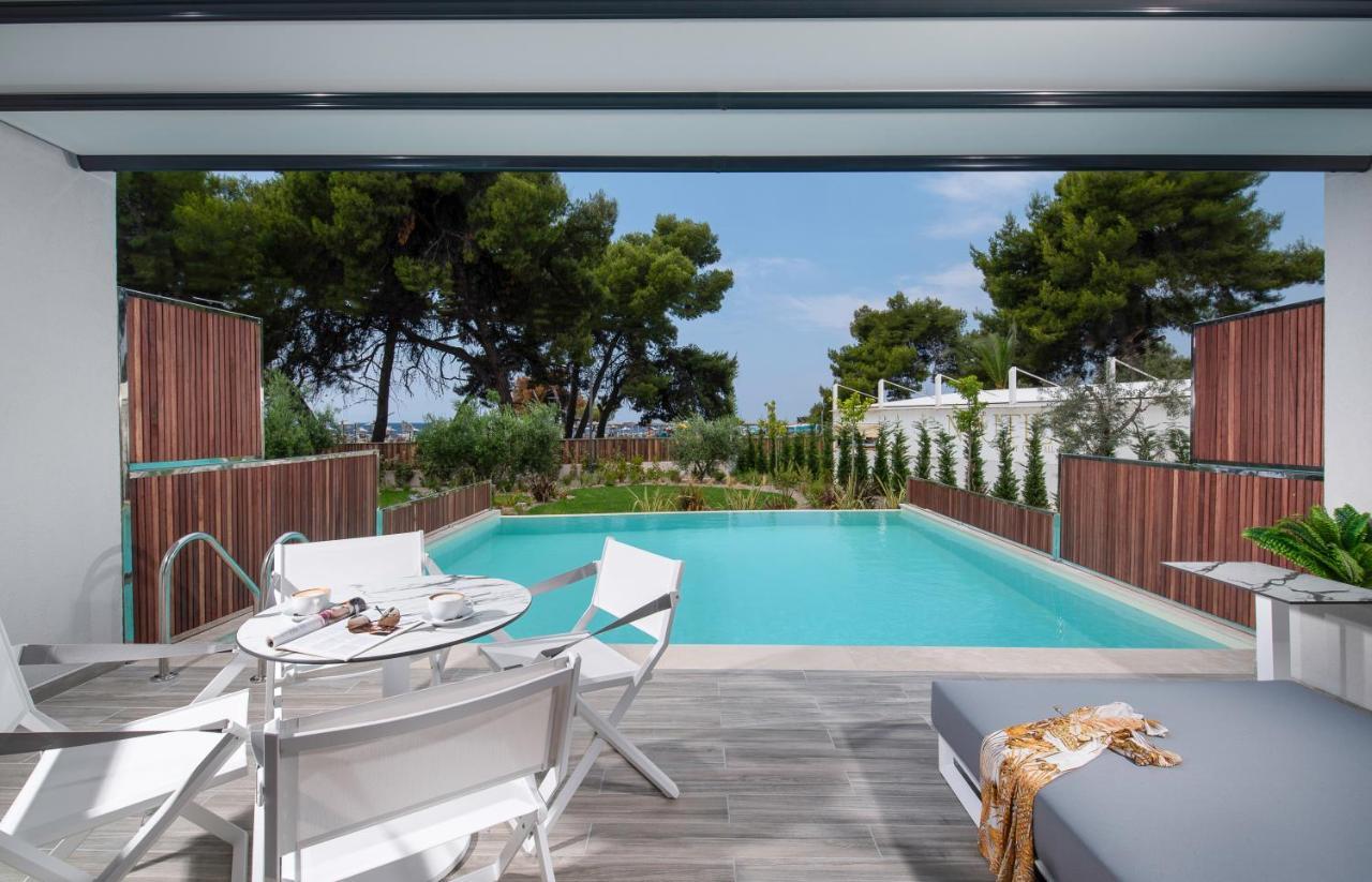 Lagomandra Luxury Suites With Private Pools Nikiti  Buitenkant foto