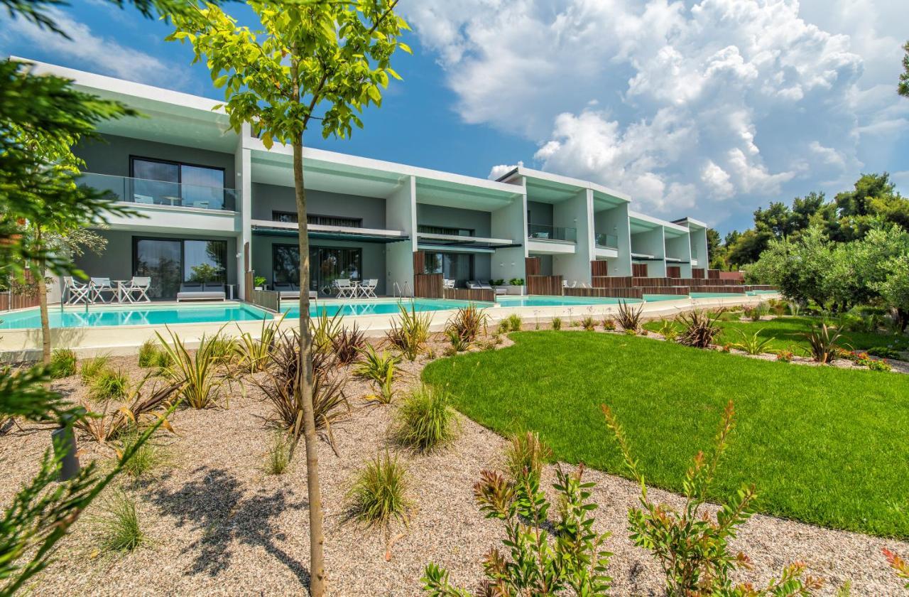 Lagomandra Luxury Suites With Private Pools Nikiti  Buitenkant foto