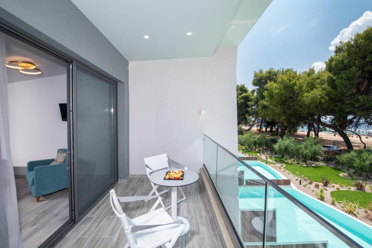 Lagomandra Luxury Suites With Private Pools Nikiti  Buitenkant foto