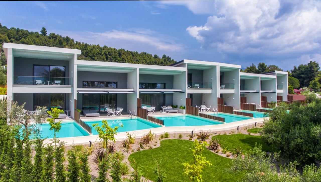 Lagomandra Luxury Suites With Private Pools Nikiti  Buitenkant foto